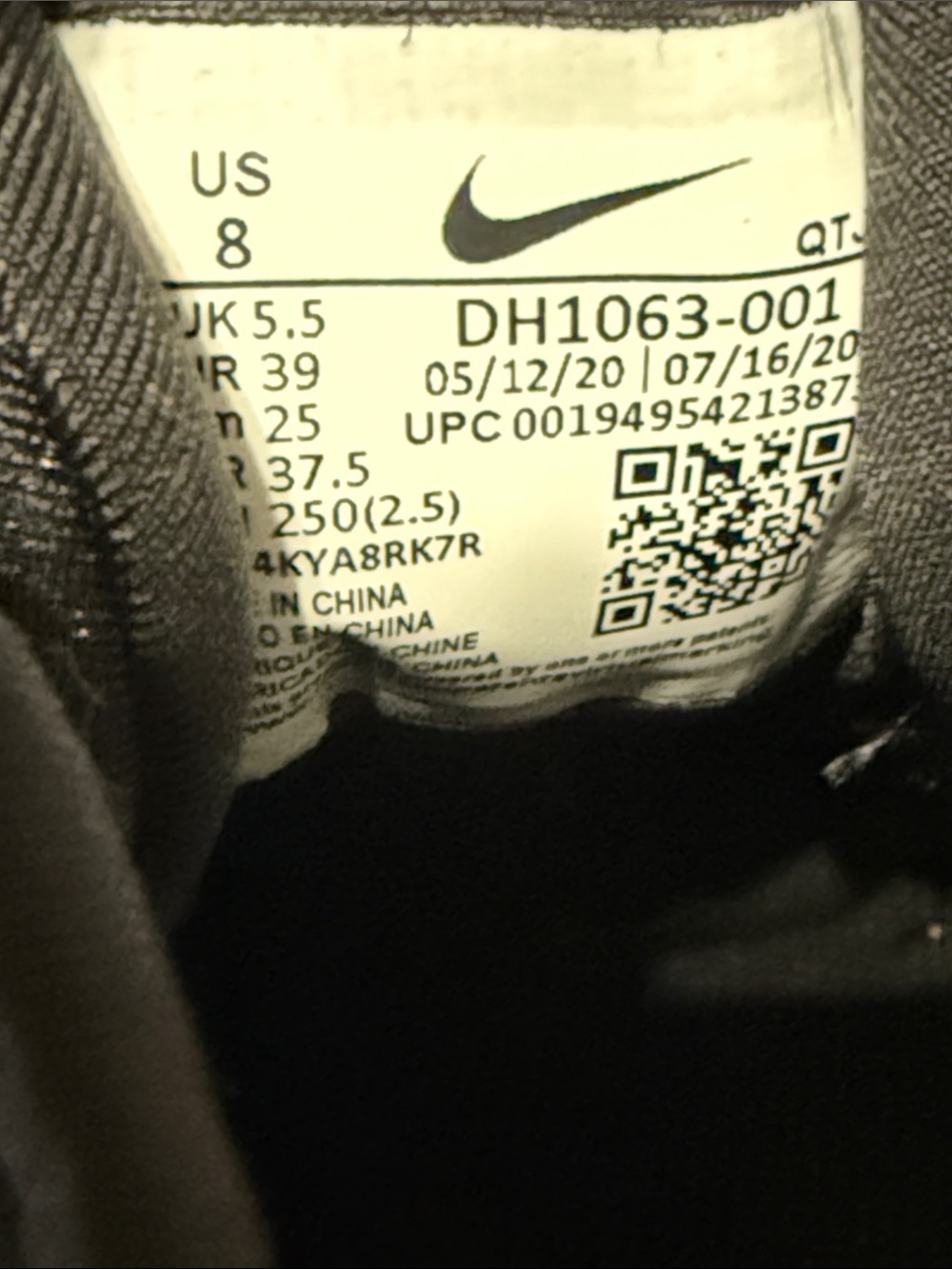 Women’s Size 8 Nike Air Max Black Cushioned Bubble-Sole Sneakers Sculpted Upper - Picture 10 of 10